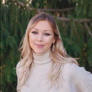 Meet your Posher, Abbey